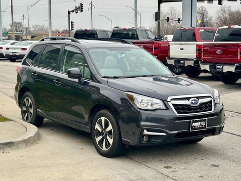 Used 2017 Subaru Forester 2.5i Premium image 6