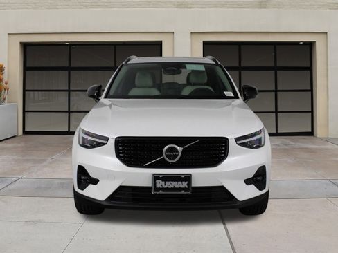 New 2026 Volvo XC40 B5 Plus w/ Protection Package Premier image 2