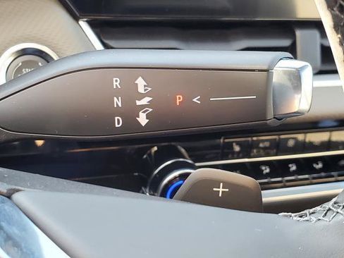 New 2026 Chevrolet Equinox LT w/ Convenience Package II image 16