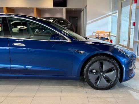 Used 2018 Tesla Model 3 Long Range image 16