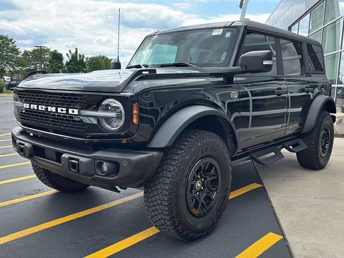 Used 2023 Ford Bronco Wildtrak AWD/4WD image 7
