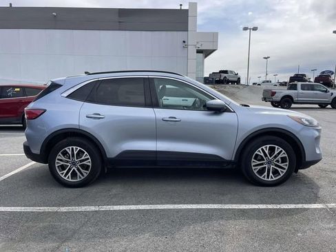 Used 2022 Ford Escape SEL w/ Technology Package AWD/4WD image 2