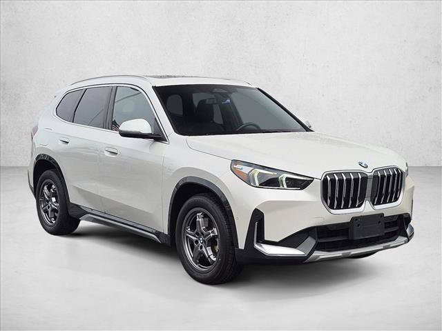Used 2025 BMW X1 xDrive28i AWD/4WD image 3