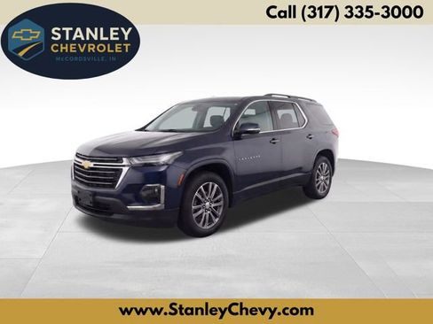 Used 2022 Chevrolet Traverse LT image 1
