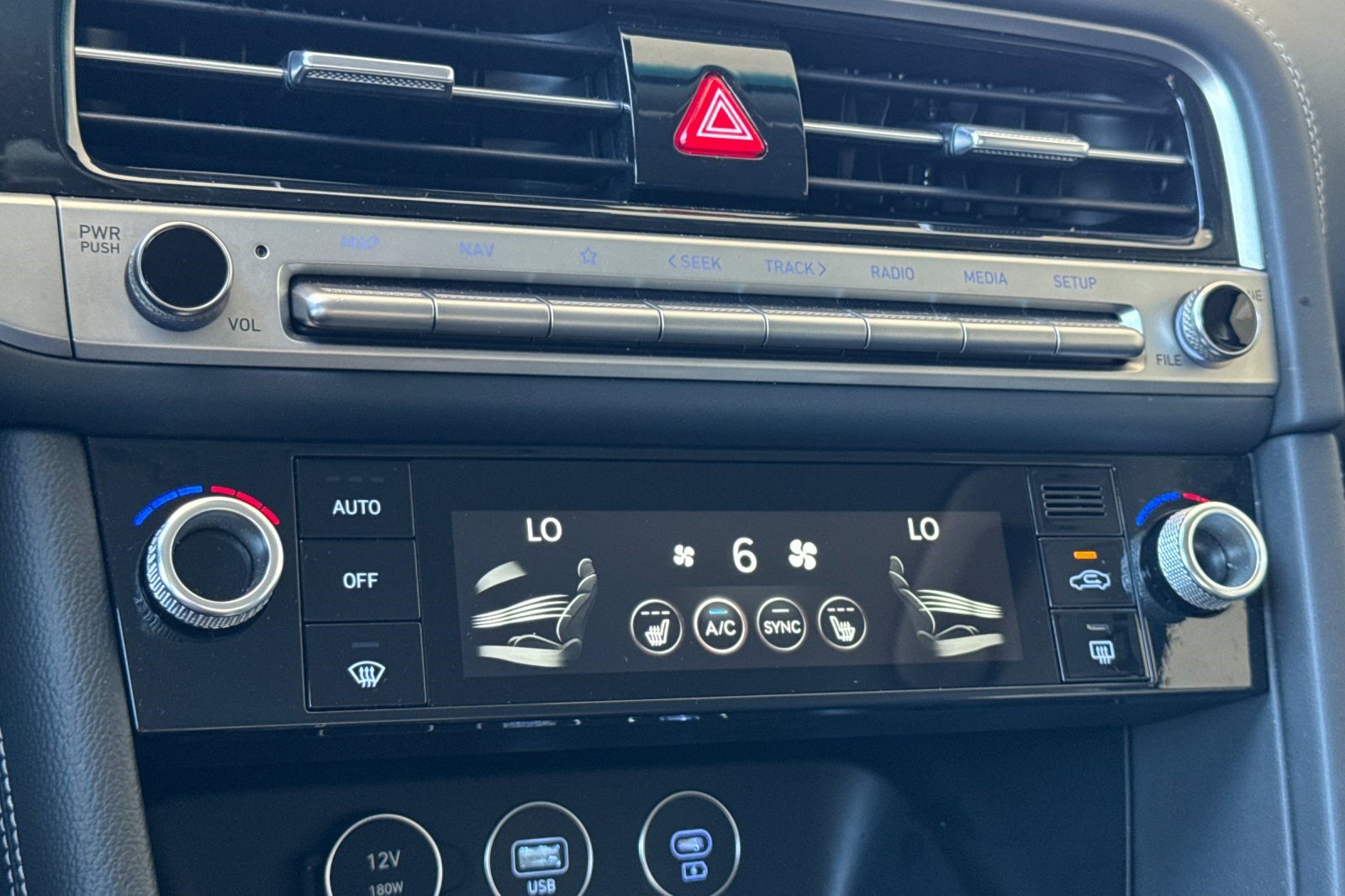 Used 2026 Genesis G70 2.5T RWD image 19