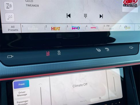 Used 2025 Jeep Wagoneer Launch Edition w/ Trailer Tow Group image 15