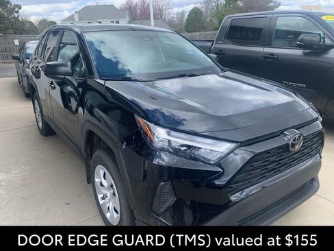 Used 2024 Toyota RAV4 LE image 4