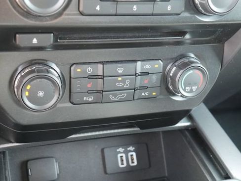 Used 2015 Ford F150 XLT w/ Equipment Group 302A Luxury AWD/4WD image 24