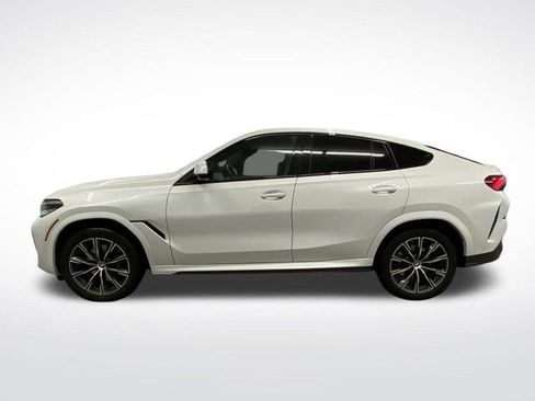Used 2022 BMW X6 xDrive40i w/ M Sport Package image 14