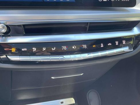 New 2026 Cadillac Lyriq Premium Luxury AWD/4WD image 27