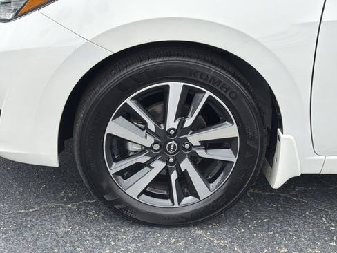 Certified 2025 Nissan Versa SV w/ Trunk Package FWD image 12