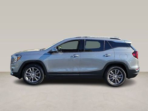 Used 2023 GMC Terrain SLT w/ Infotainment Package II image 5