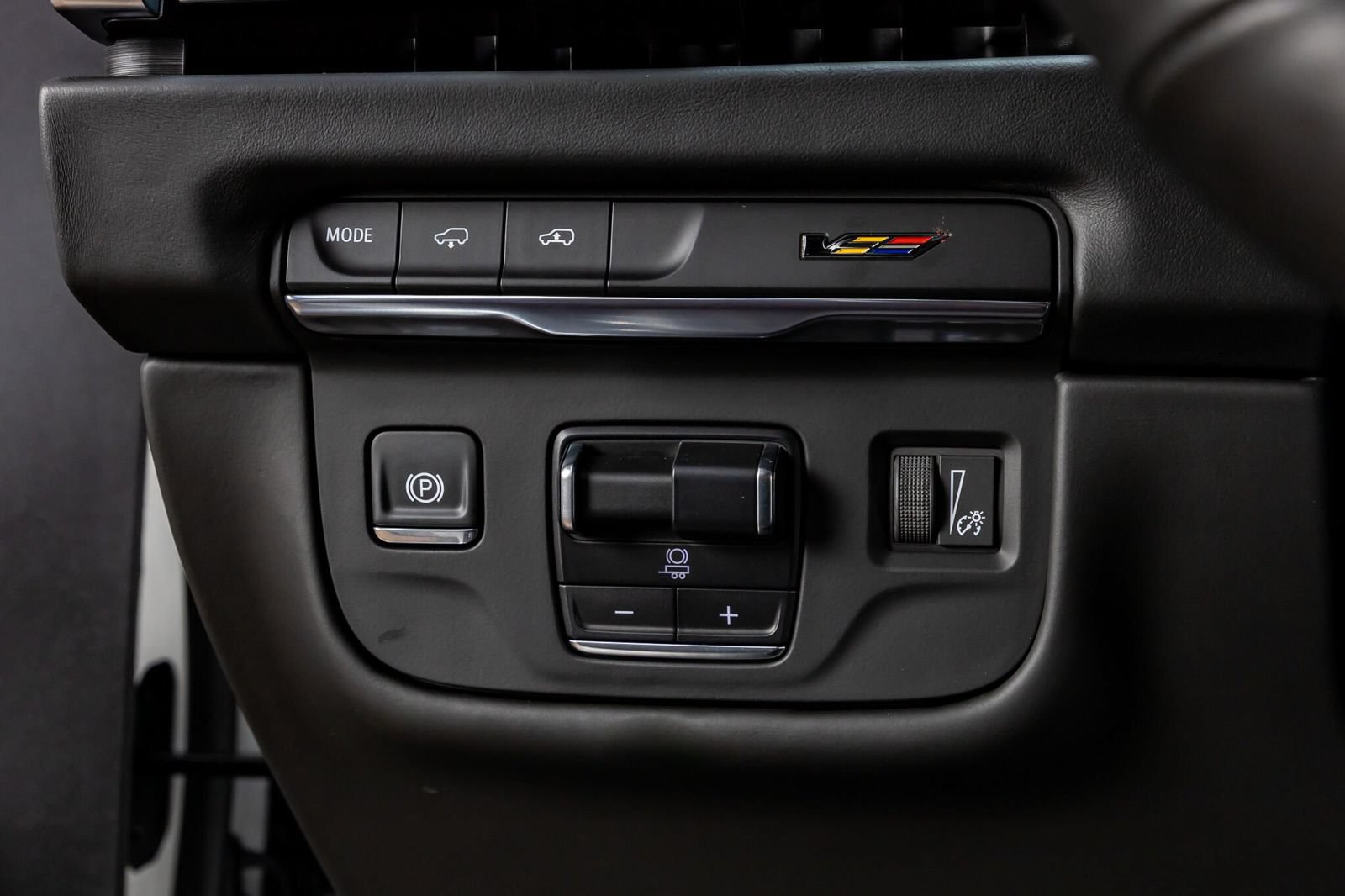 Used 2025 Cadillac Escalade V AWD/4WD image 19