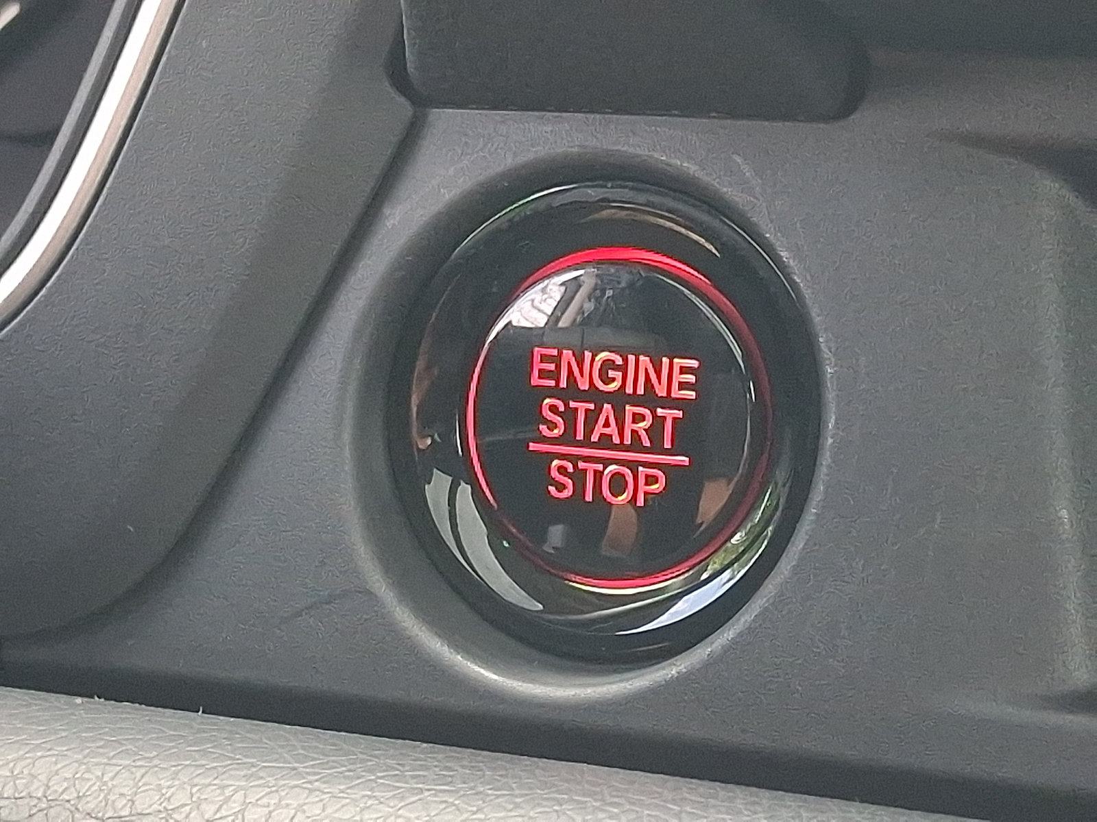 Used 2024 Honda Pilot Touring image 23