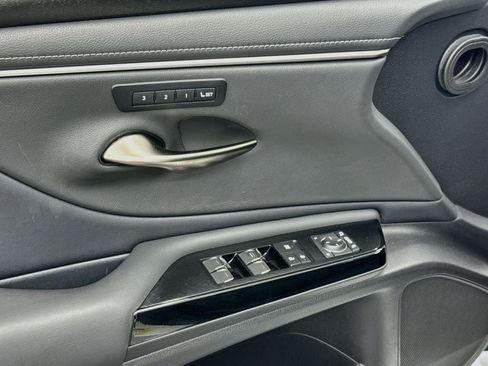 Used 2024 Lexus ES 350 w/ Premium Package FWD image 15
