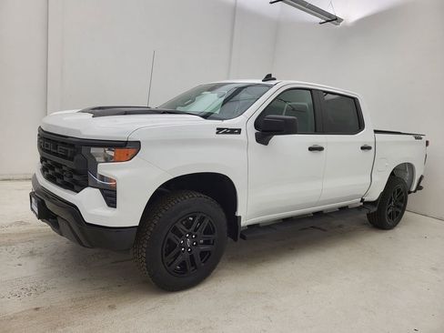 New 2026 Chevrolet Silverado 1500 Custom Trail Boss w/ Dark Appearance Package image 17