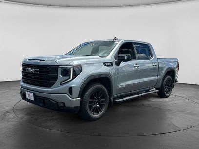 Used 2024 GMC Sierra 1500 Elevation w/ Elevation Premium Package