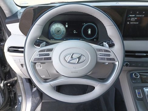 Used 2024 Hyundai Palisade Calligraphy image 30