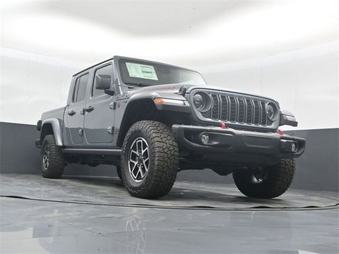 New 2025 Jeep Gladiator Rubicon image 44
