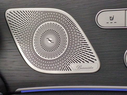 Used 2025 Mercedes-Benz GLS 450 4MATIC image 32