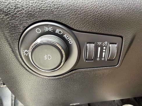 Used 2024 Jeep Compass Limited AWD/4WD image 24
