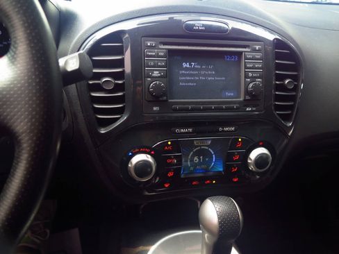 Used 2012 Nissan Juke SL AWD/4WD image 11