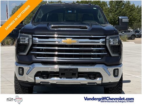 Used 2024 Chevrolet Silverado 2500 LTZ w/ LTZ Convenience Package AWD/4WD image 7