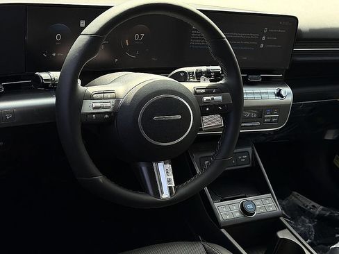 New 2026 Hyundai Kona Limited FWD image 6