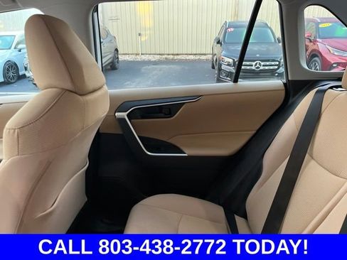 Used 2022 Toyota RAV4 LE FWD image 14
