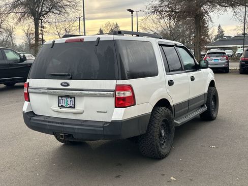 Used 2016 Ford Expedition XL image 5