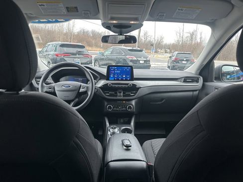Used 2025 Ford Escape Active AWD/4WD image 30