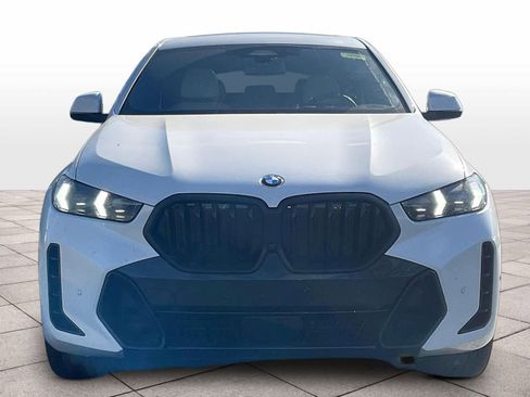 Used 2024 BMW X6 xDrive40i w/ Executive Package image 3