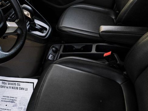 Used 2023 Ford Transit Connect XL image 25