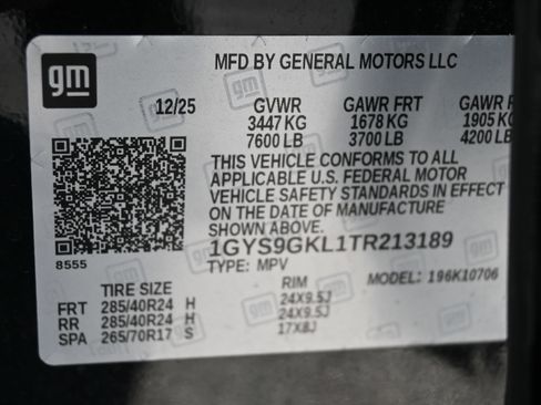 Used 2026 Cadillac Escalade Platinum Sport w/ LPO, ONYX Package image 42