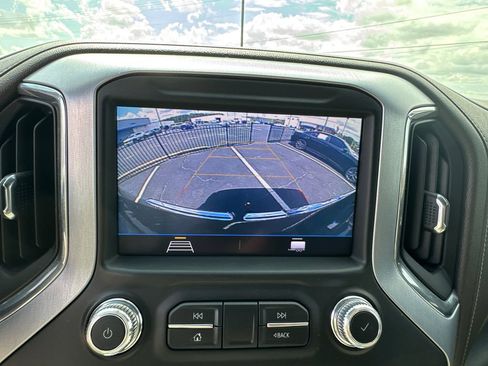 Used 2020 GMC Sierra 1500 Elevation w/ Elevation Value Package image 31