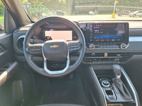 Used 2024 Chevrolet Colorado LT w/ LT Convenience Package II AWD/4WD image 13