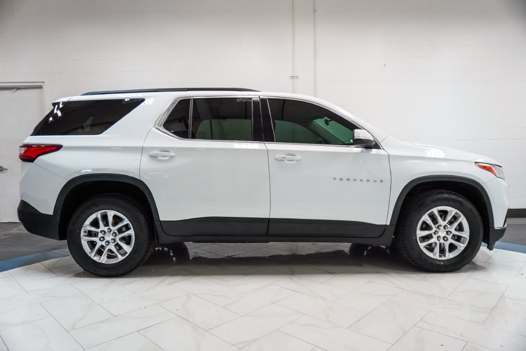 Used 2021 Chevrolet Traverse LT FWD image 33