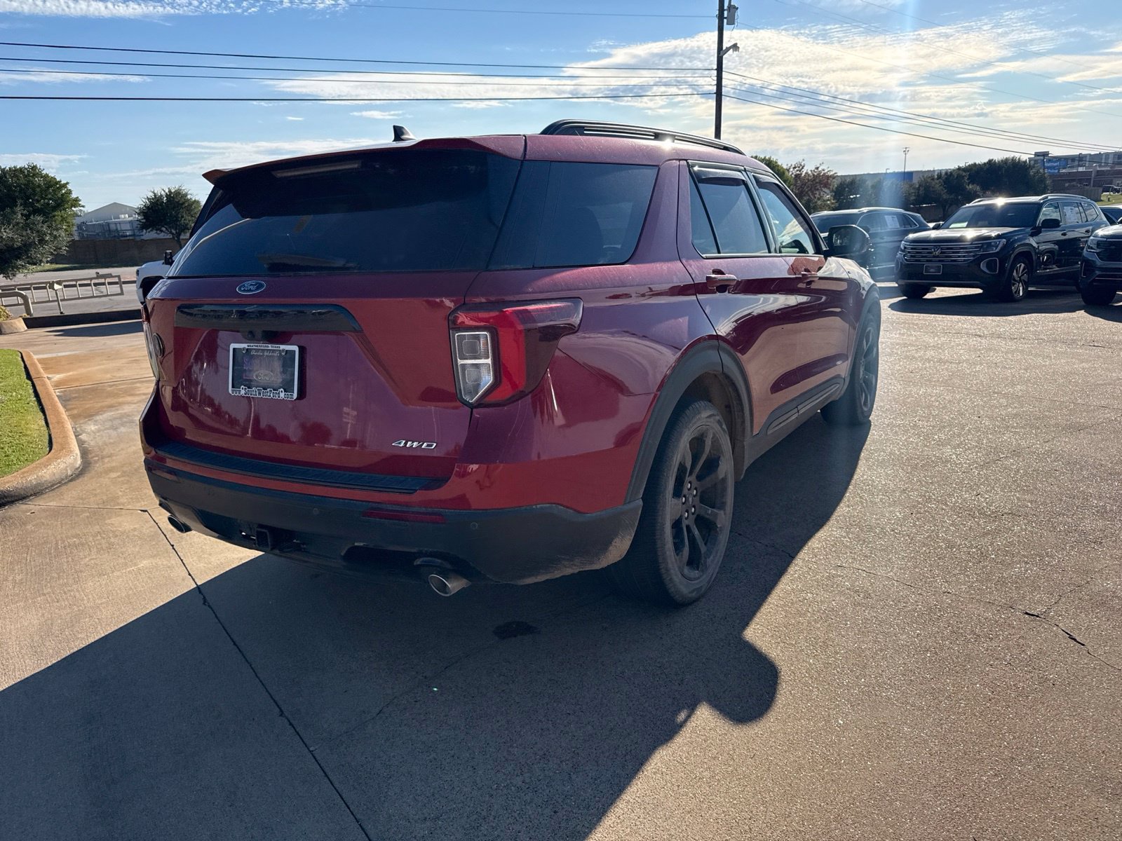 Used 2023 Ford Explorer ST-Line w/ Class IV Trailer Tow Package RWD image 7