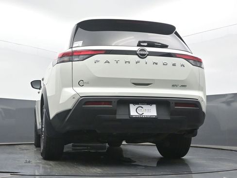 Used 2023 Nissan Pathfinder SV image 49