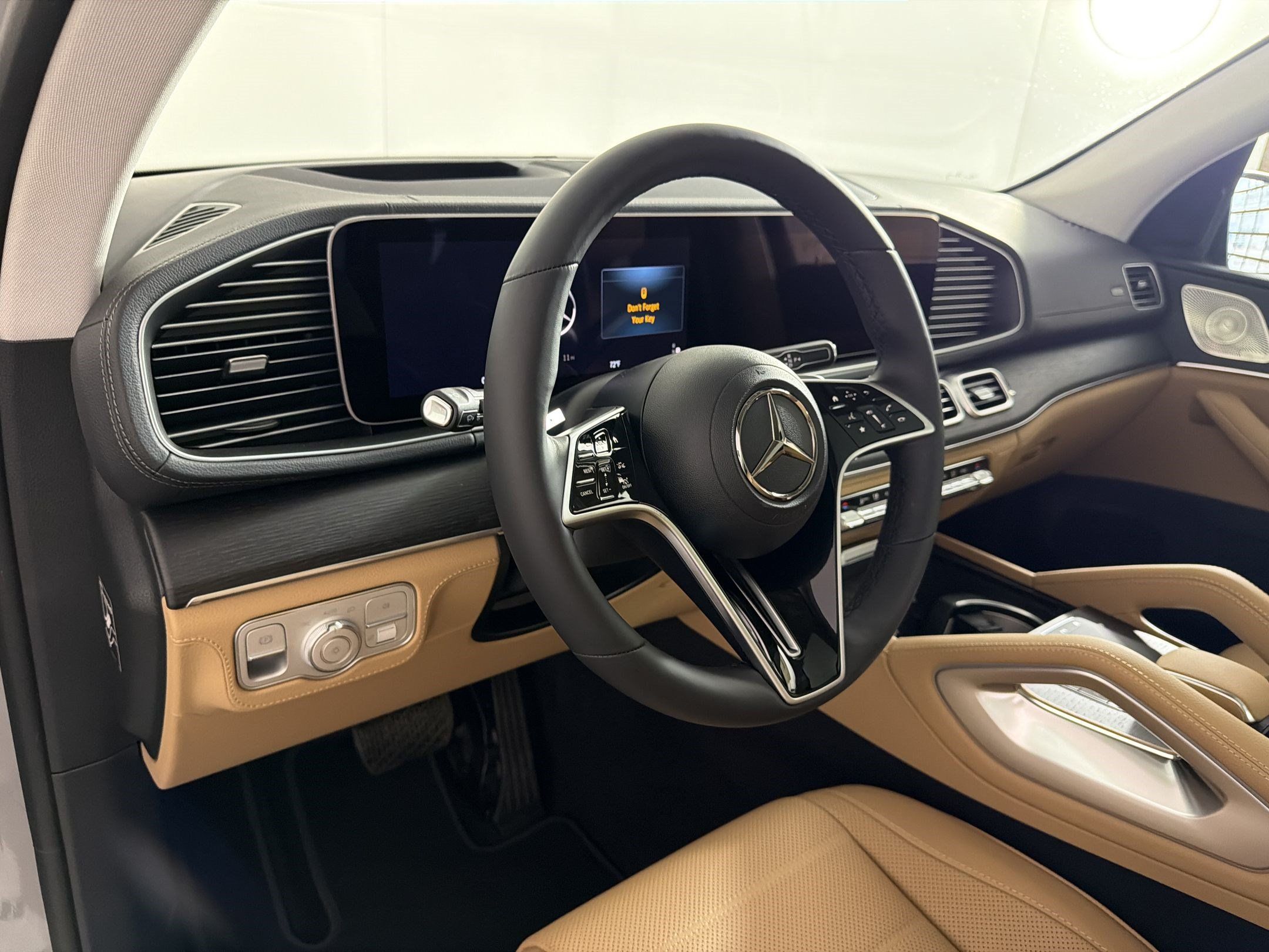 Used 2026 Mercedes-Benz GLE 350 4MATIC image 4