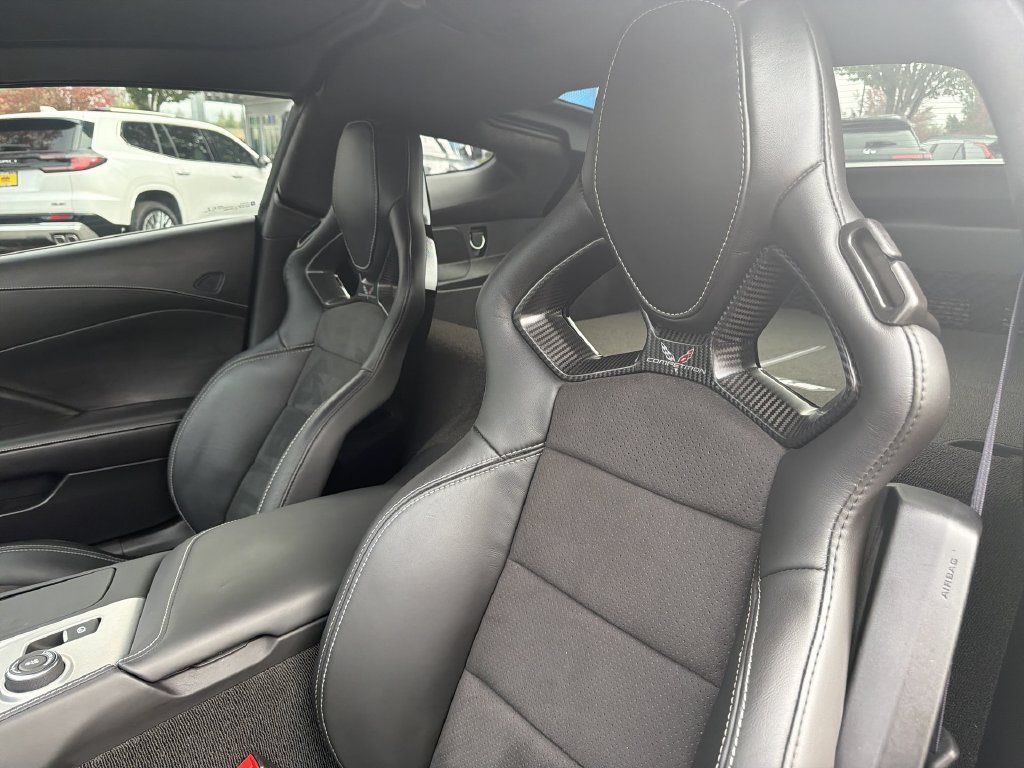 Certified 2015 Chevrolet Corvette Stingray Coupe RWD image 19