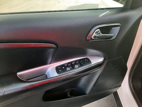 Used 2018 Dodge Journey SE w/ Connectivity Group image 11