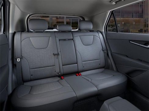 New 2025 Kia Niro SX image 17