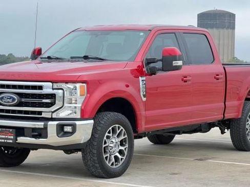 Used 2020 Ford F250 Lariat w/ Lariat Value Package image 3