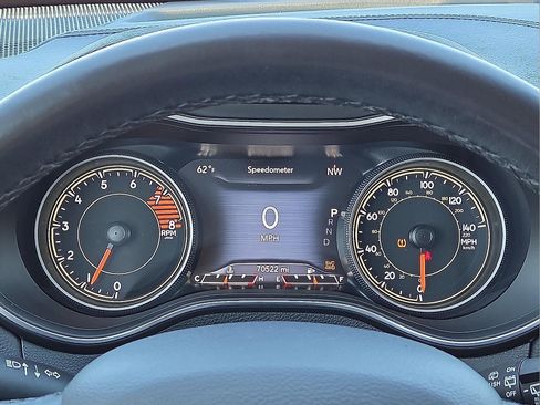 Used 2021 Jeep Cherokee Latitude Lux w/ Sun & Sound Group image 23