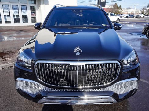Used 2023 Mercedes-Benz Maybach GLS 600 Maybach GLS 600 image 2