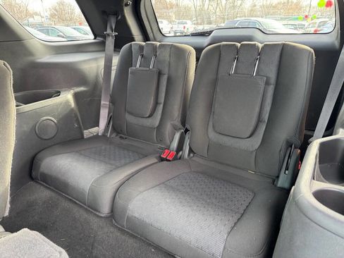 Used 2014 Ford Explorer XLT w/ Equipment Group 201A image 7