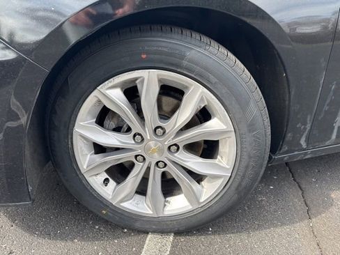 Used 2020 Chevrolet Malibu LT image 29