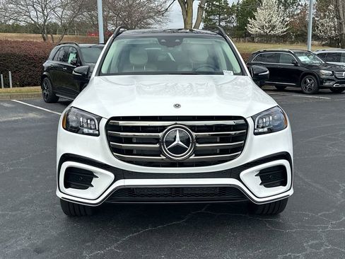 New 2026 Mercedes-Benz GLS 580 GLS 580 image 2