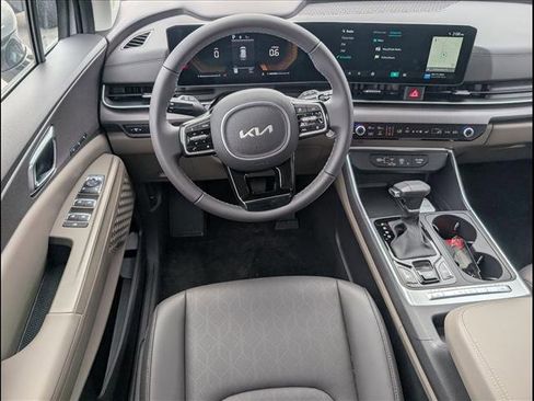 New 2026 Kia Carnival EX image 6
